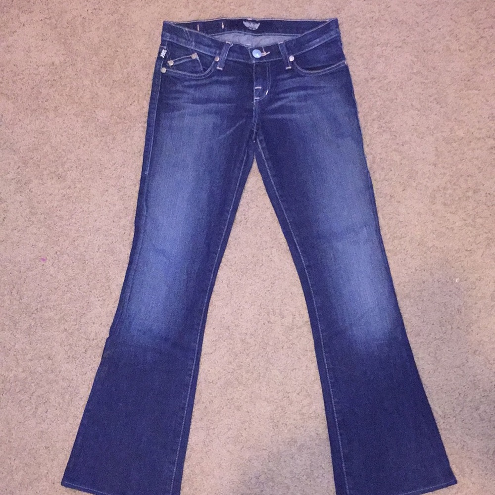 Rock & Republic Jeans. Size 26. 38in length.